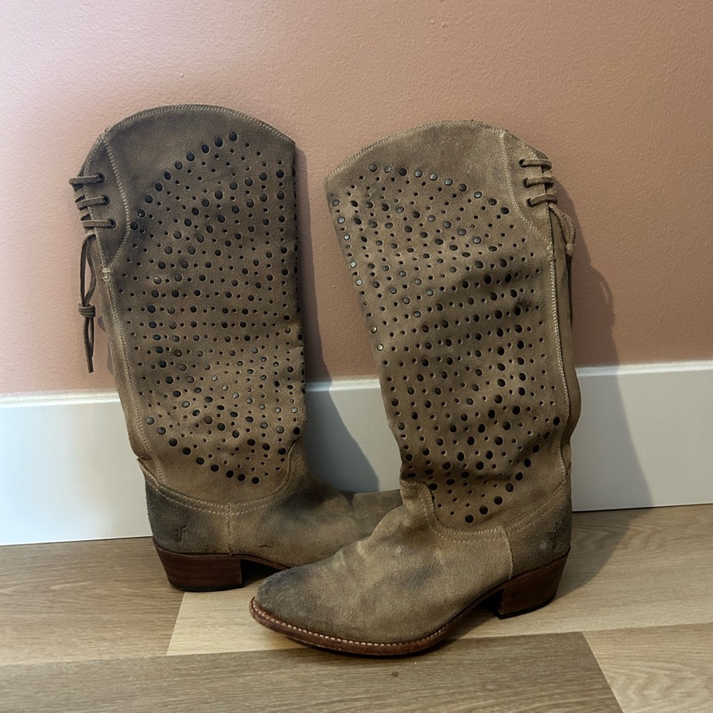 Frye Studded Leather Boots Sz 6.5